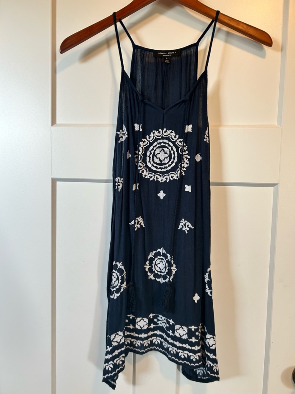 Romeo & Juliet Couture Navy Embroidered Boho Top - Size L
